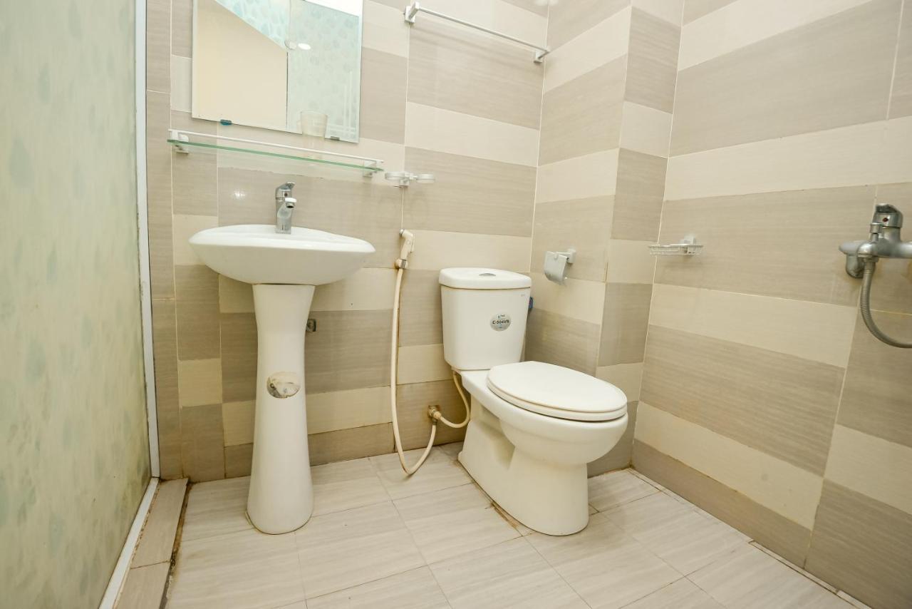 האנוי Oyo 1095 Ha Noi Vang Hotel מראה חיצוני תמונה
